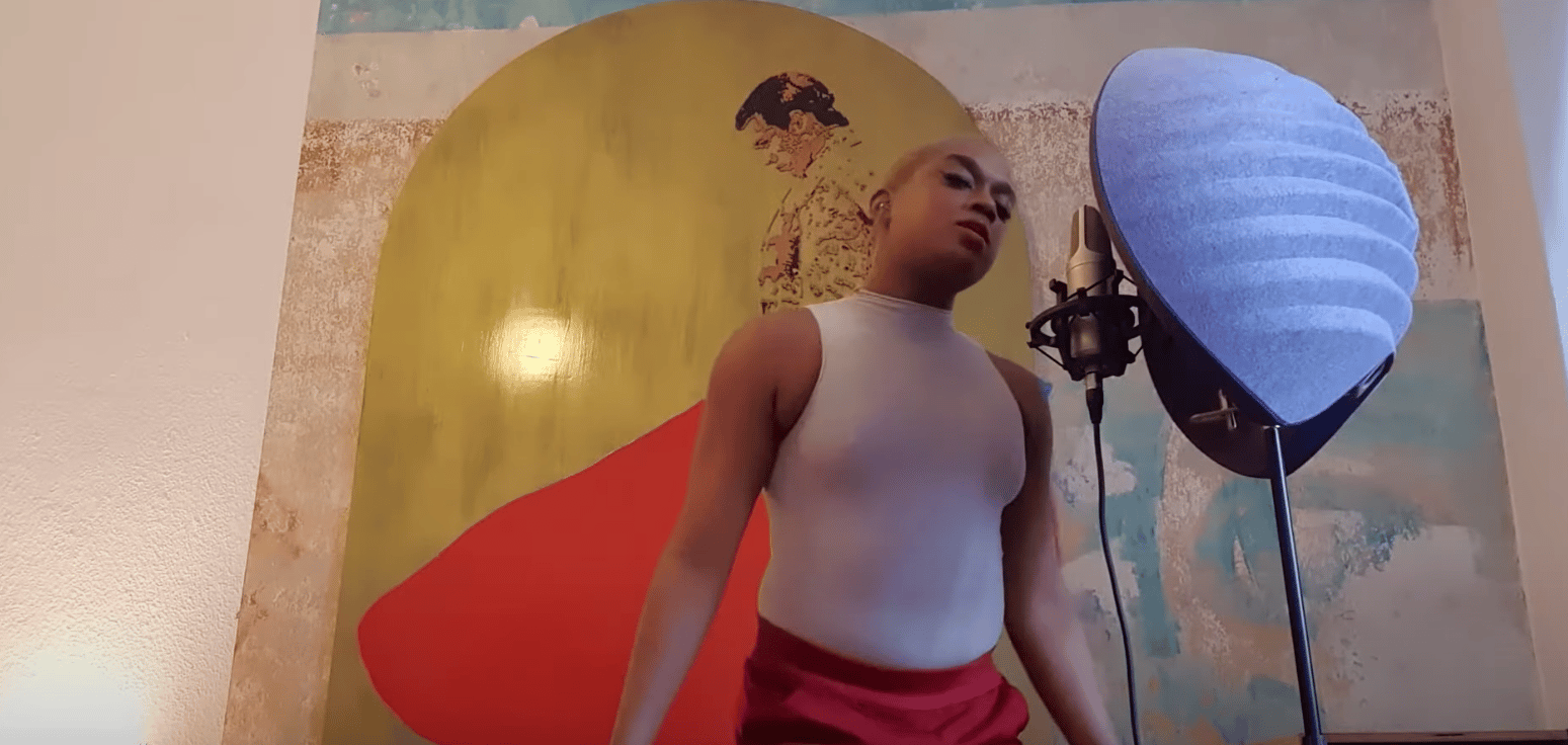 Photo of set Lotic.